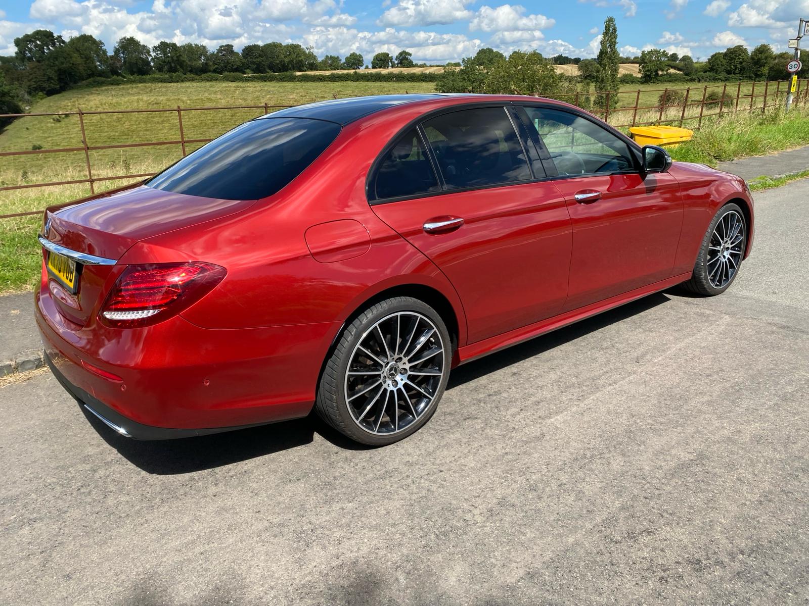 Mercedes Benz E220D AMG Line Night Edition (Premium plus)