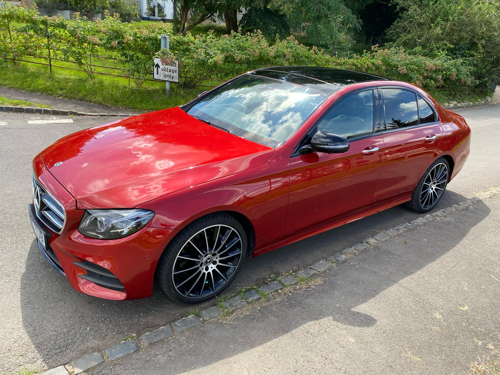 Mercedes Benz E220D AMG Line Night Edition (Premium plus)