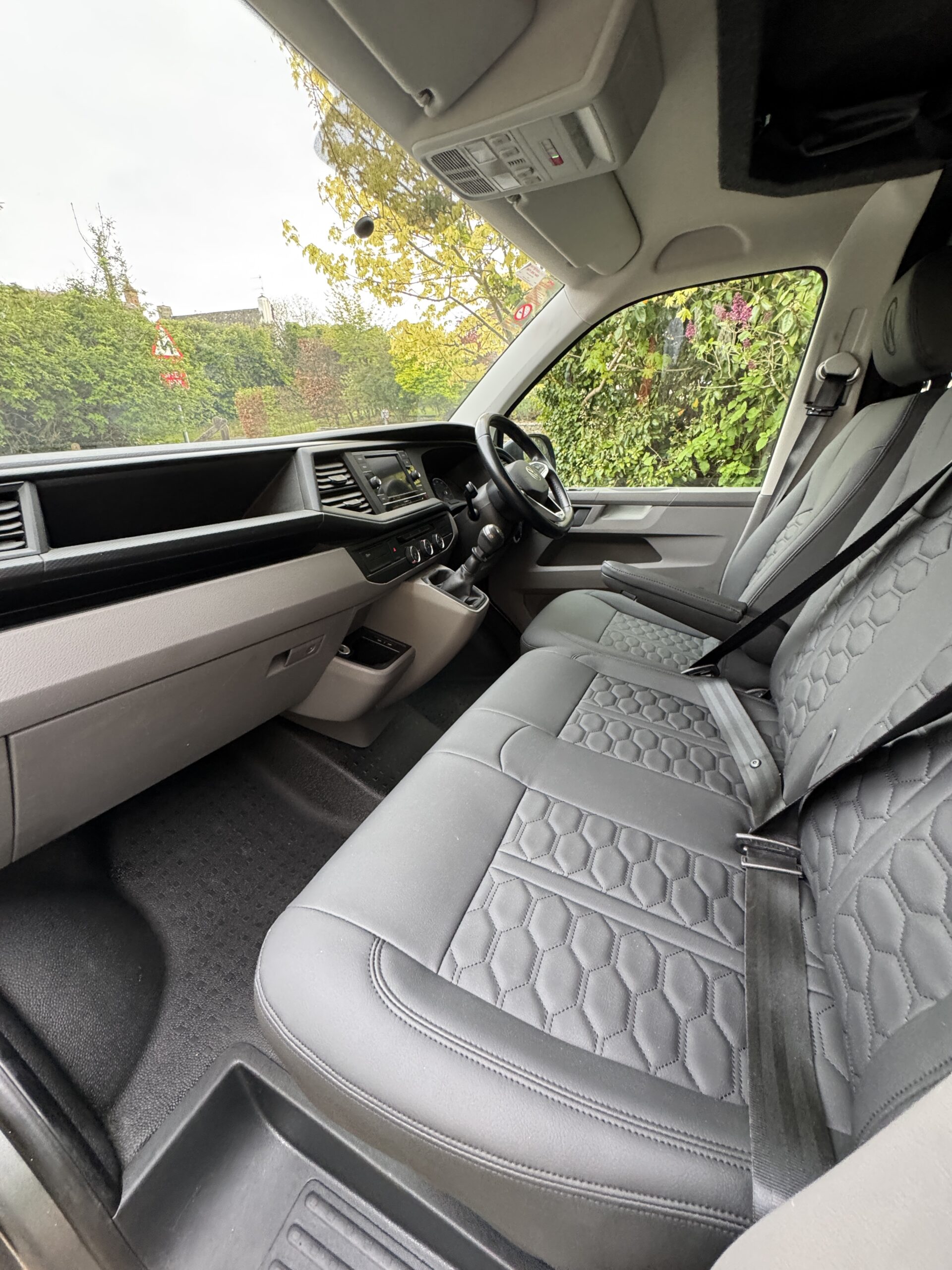 Volkswagen T6.1 Campervan Trek Edition (Stealth)