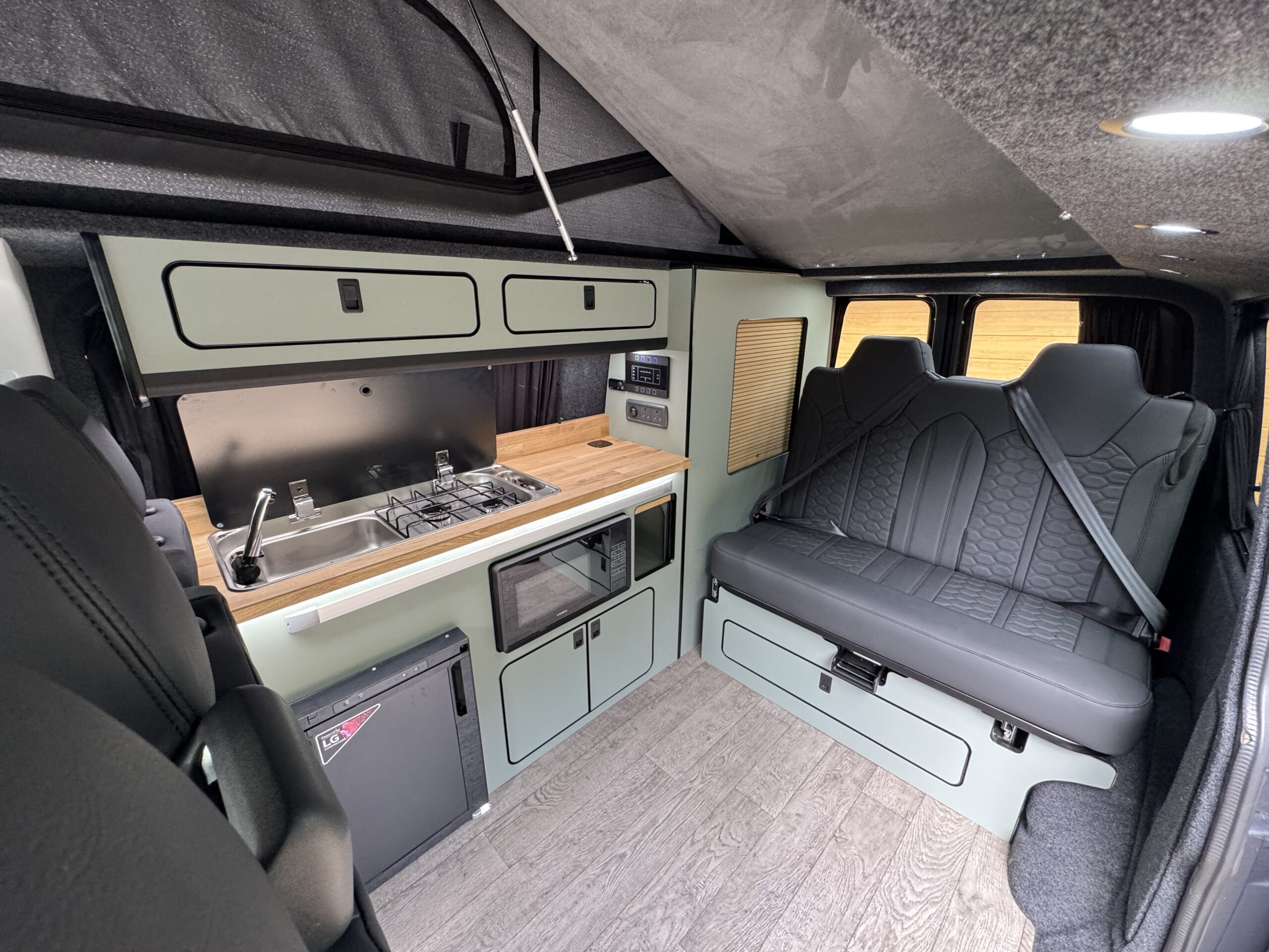 Volkswagen T6.1 Campervan Trek Edition (Stealth)