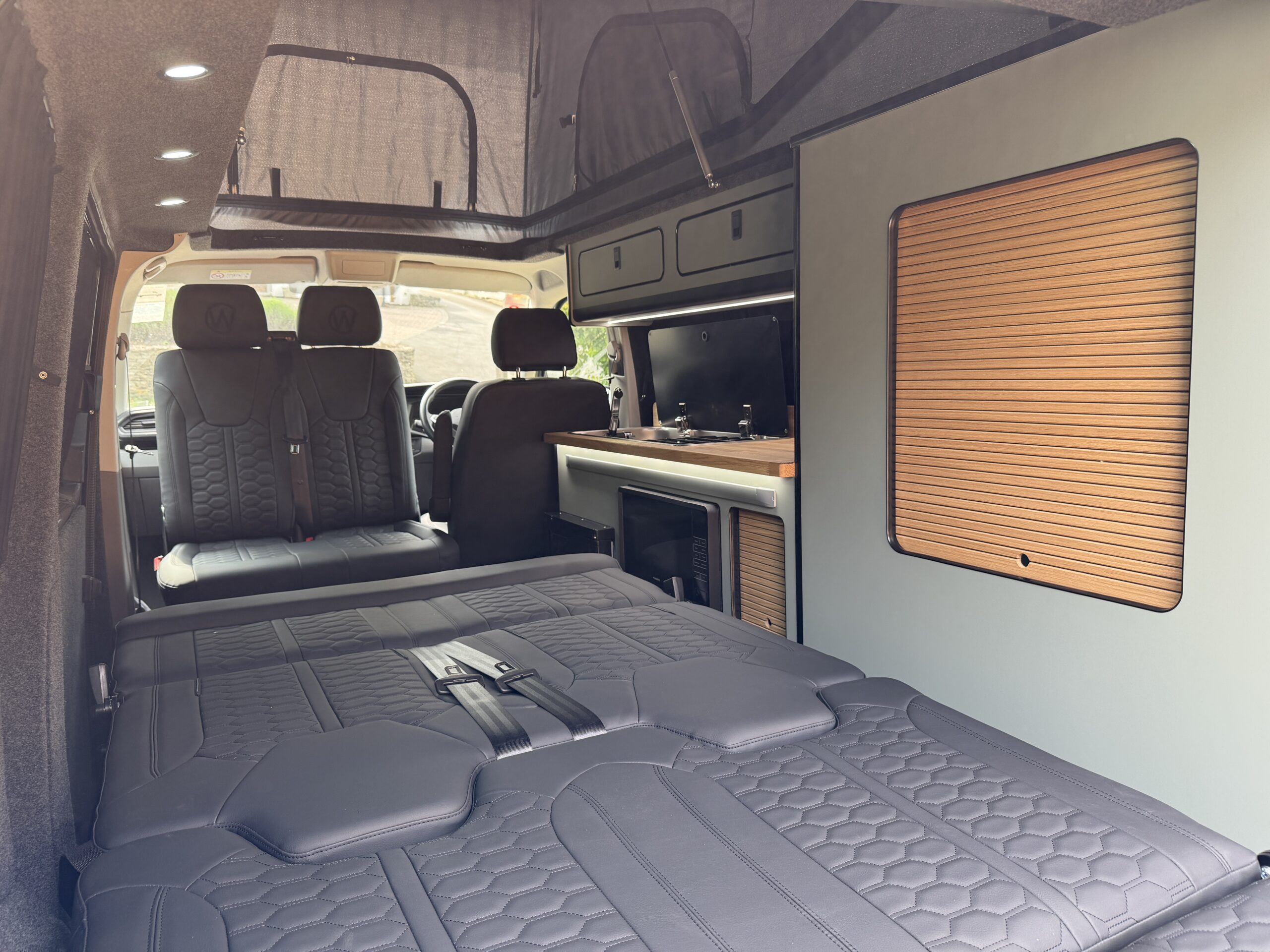 Volkswagen T6.1 Campervan Trek Edition (Stealth)