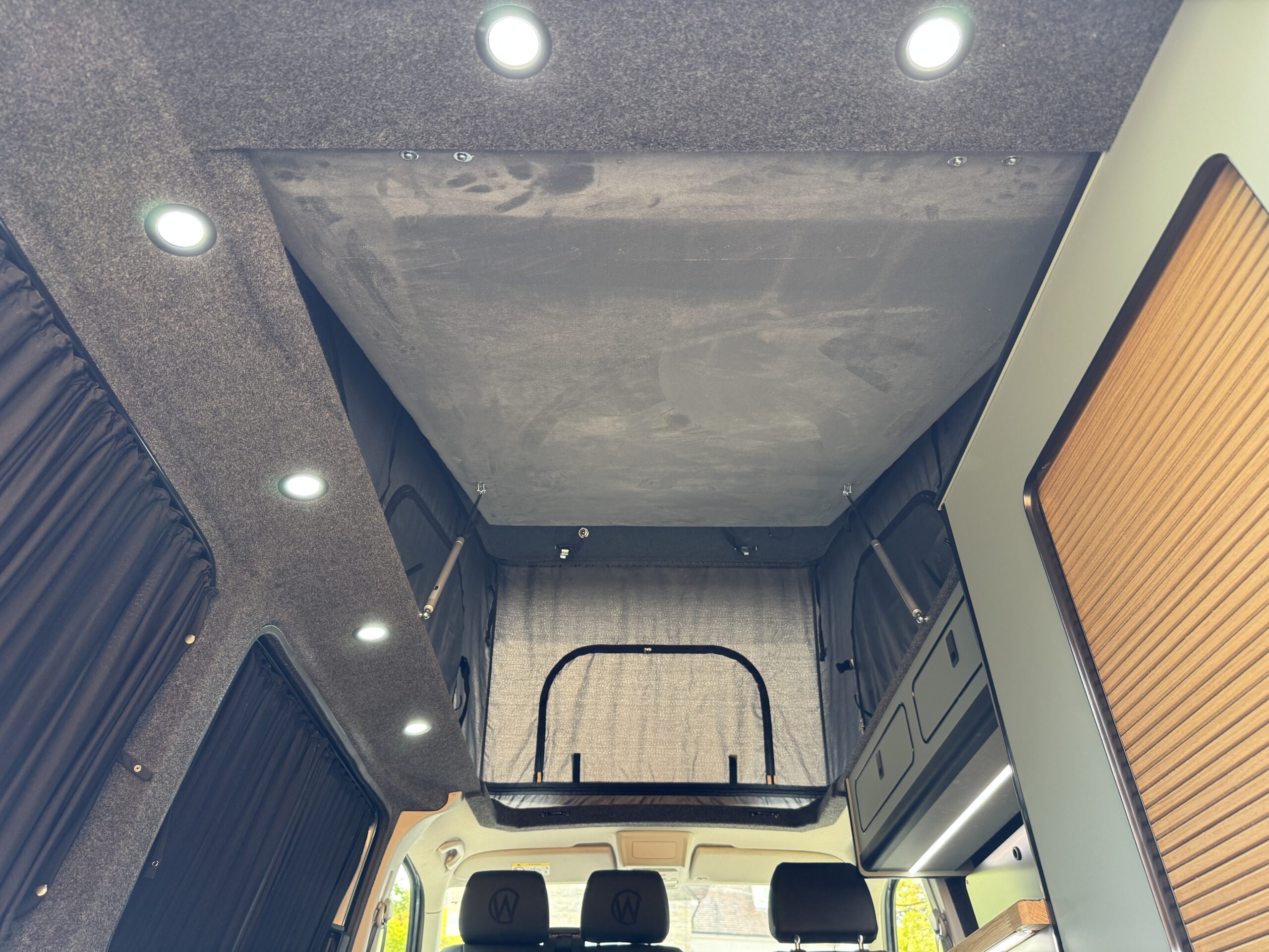 Volkswagen T6.1 Campervan Trek Edition (Stealth)