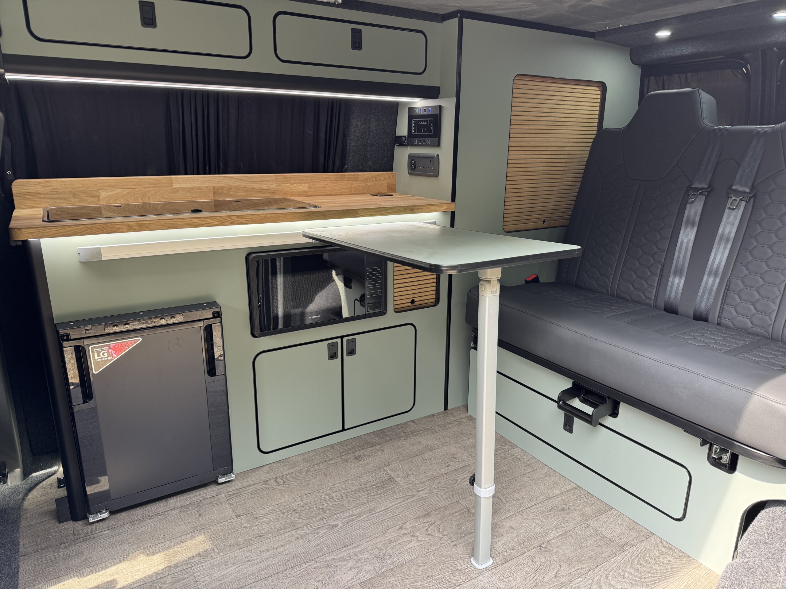 Volkswagen T6.1 Campervan Trek Edition (Stealth)