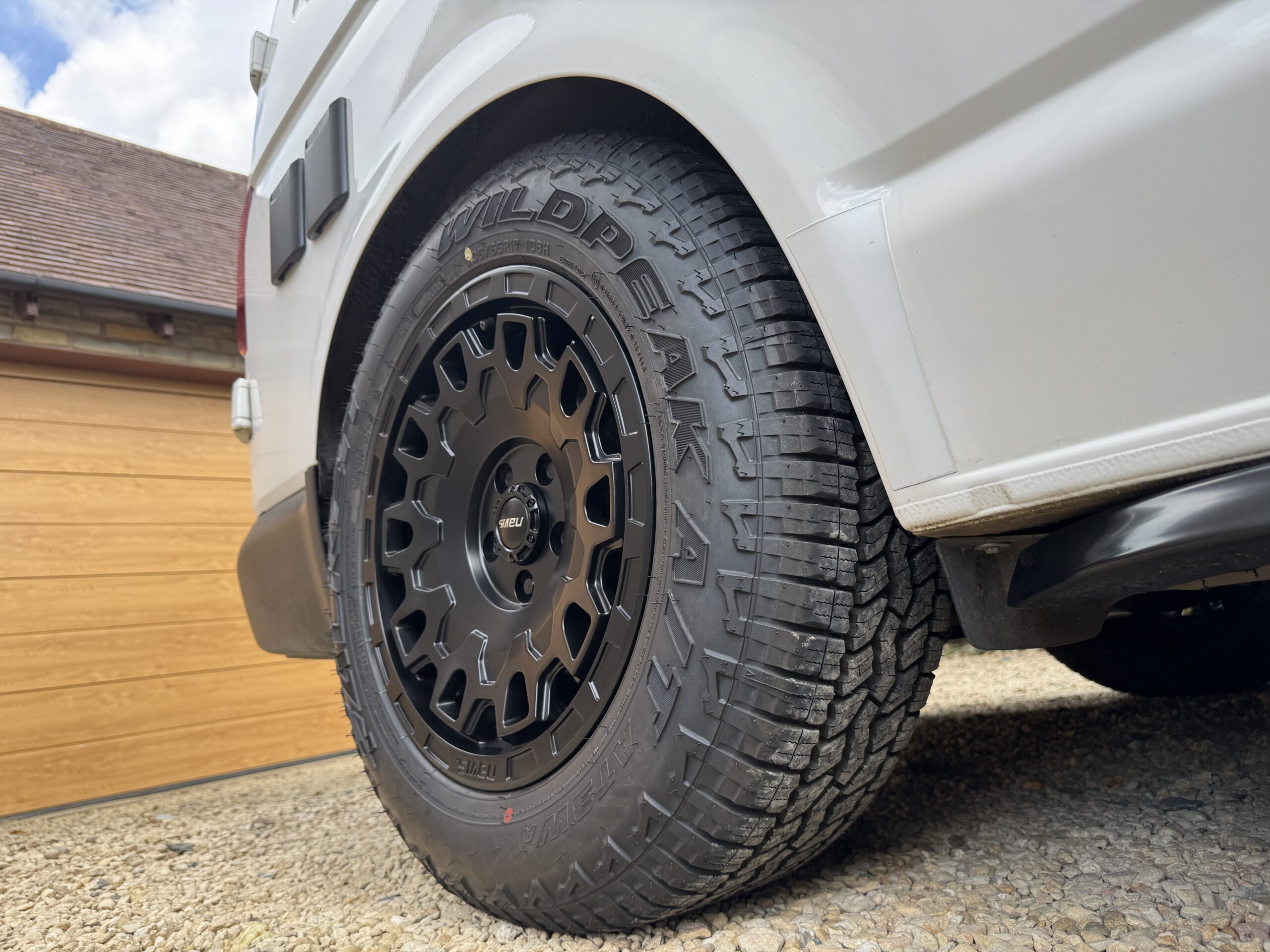 Volkswagen T6.1 Campervan Trek Edition (Roxanne)