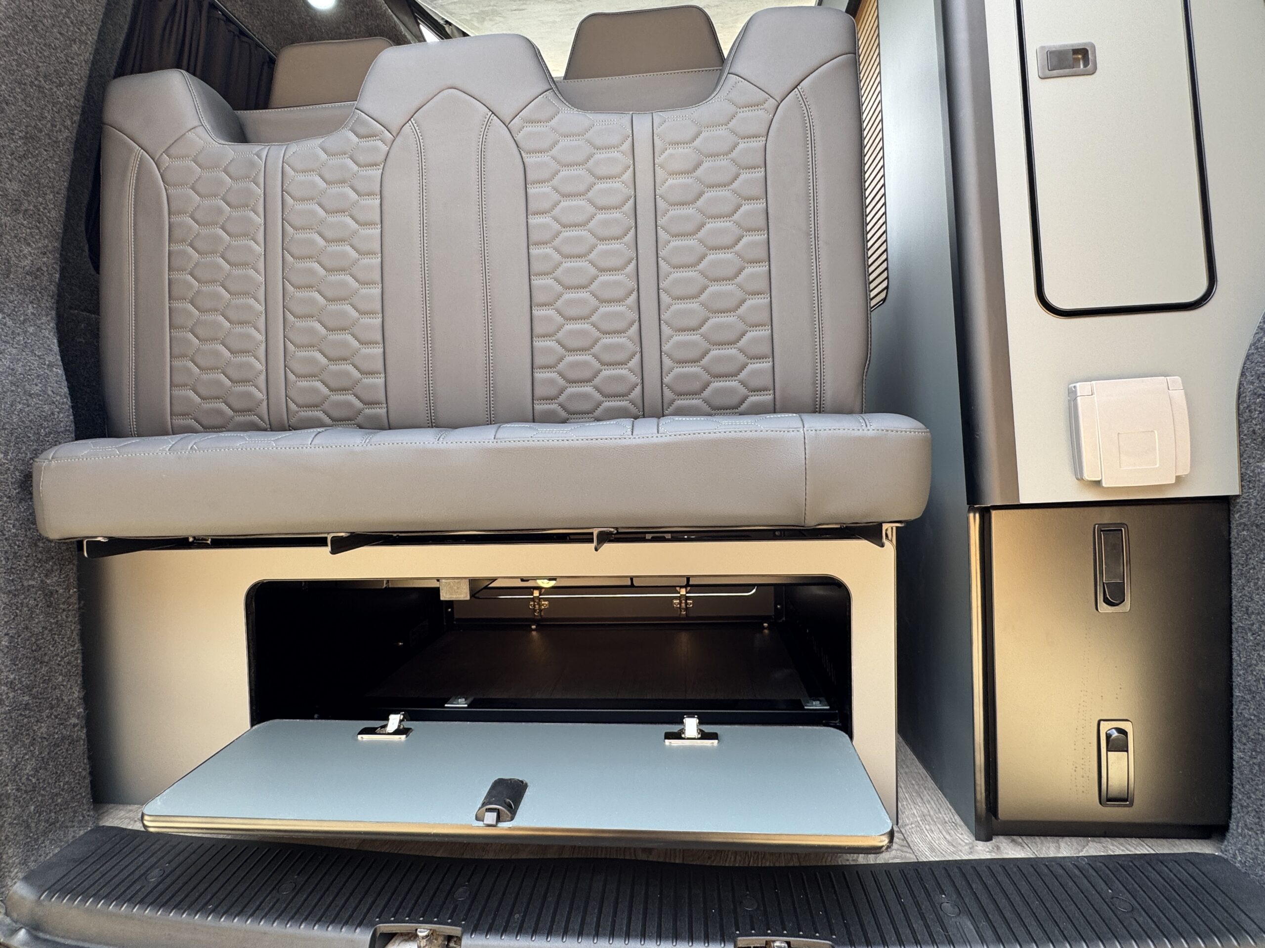 Volkswagen T6.1 Campervan Trek Edition (Roxanne)