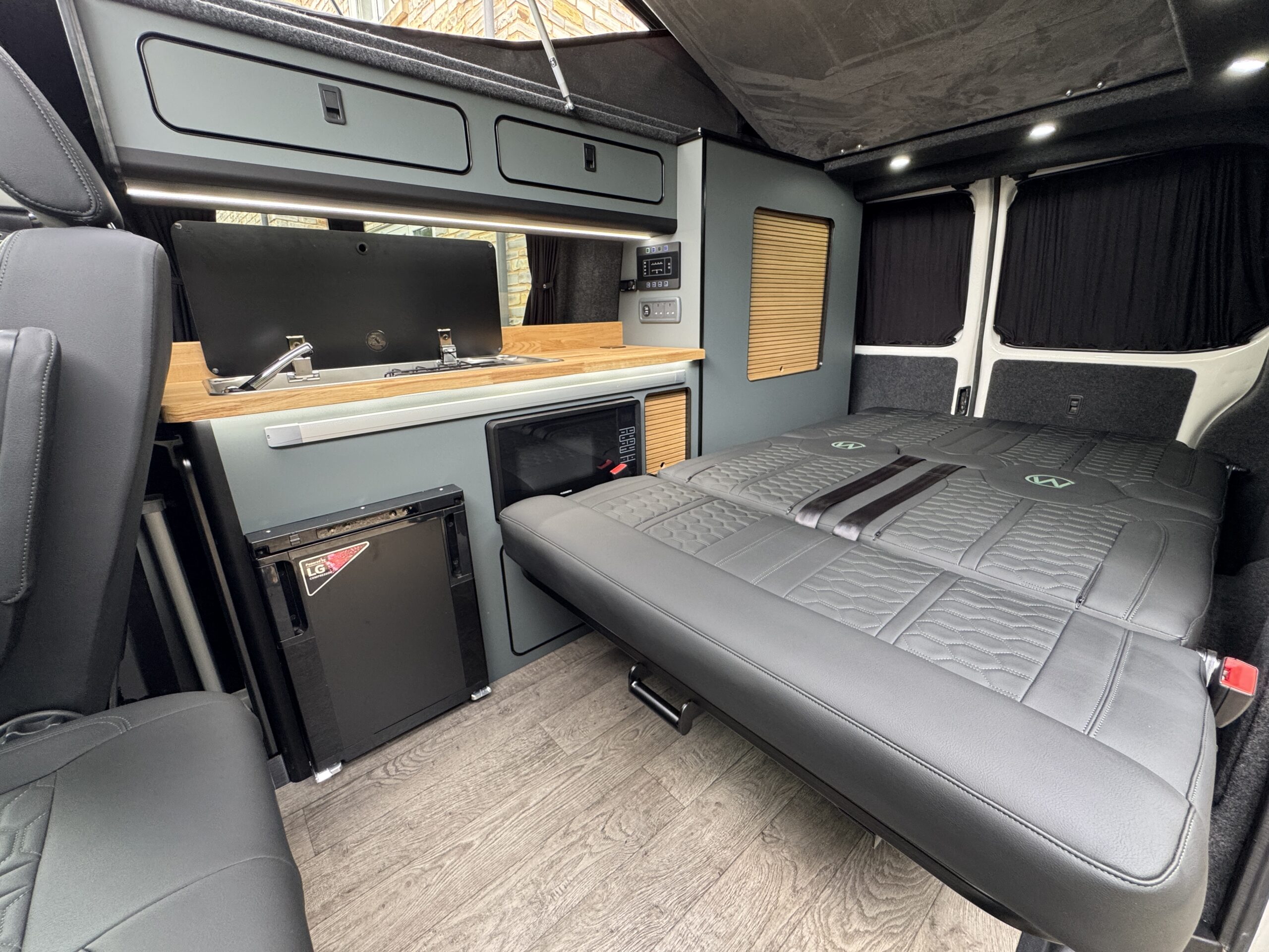 Volkswagen T6.1 Campervan Trek Edition (Roxanne)