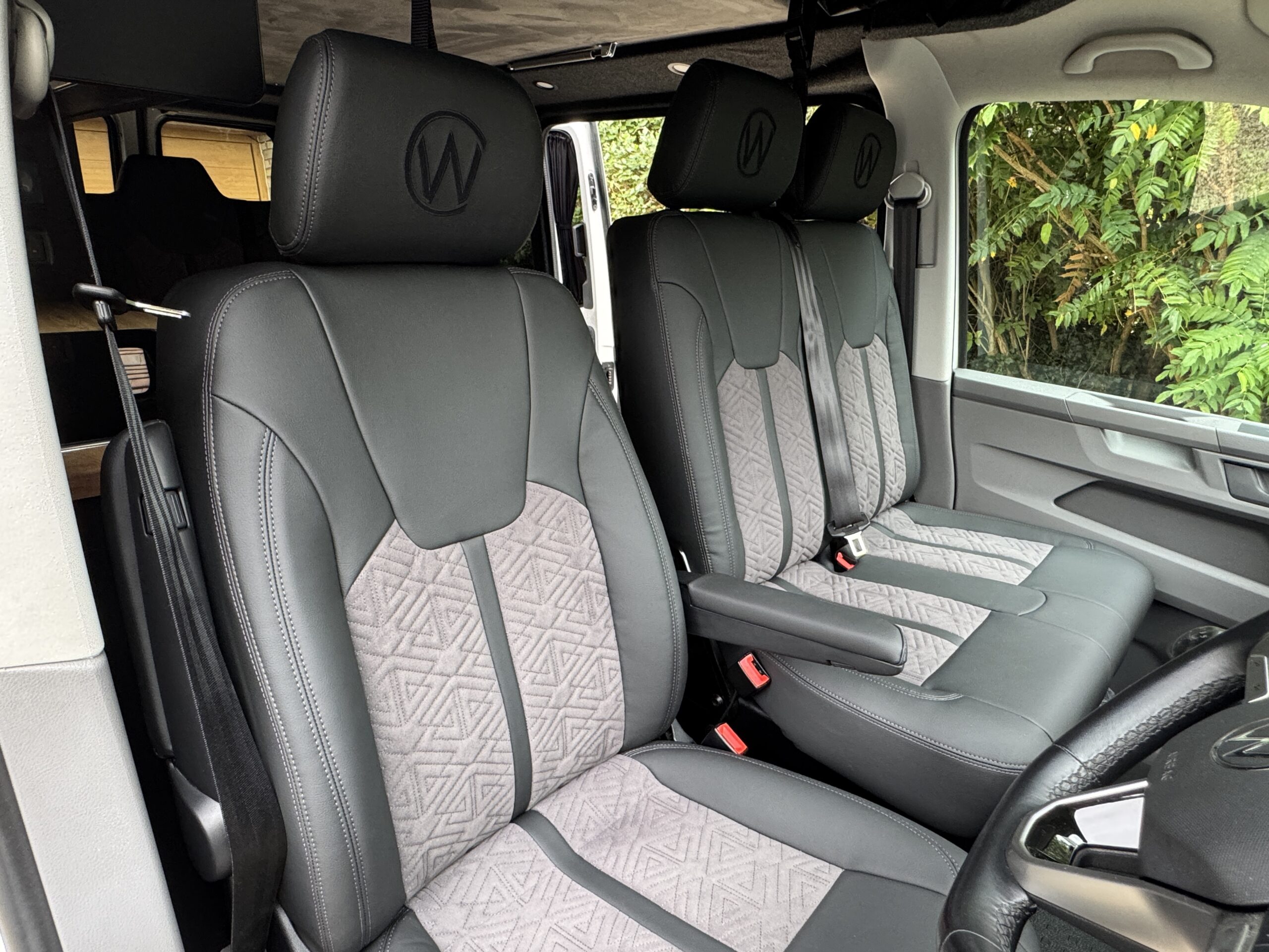 Volkswagen T6.1 Campervan Trek Edition (Apollo)