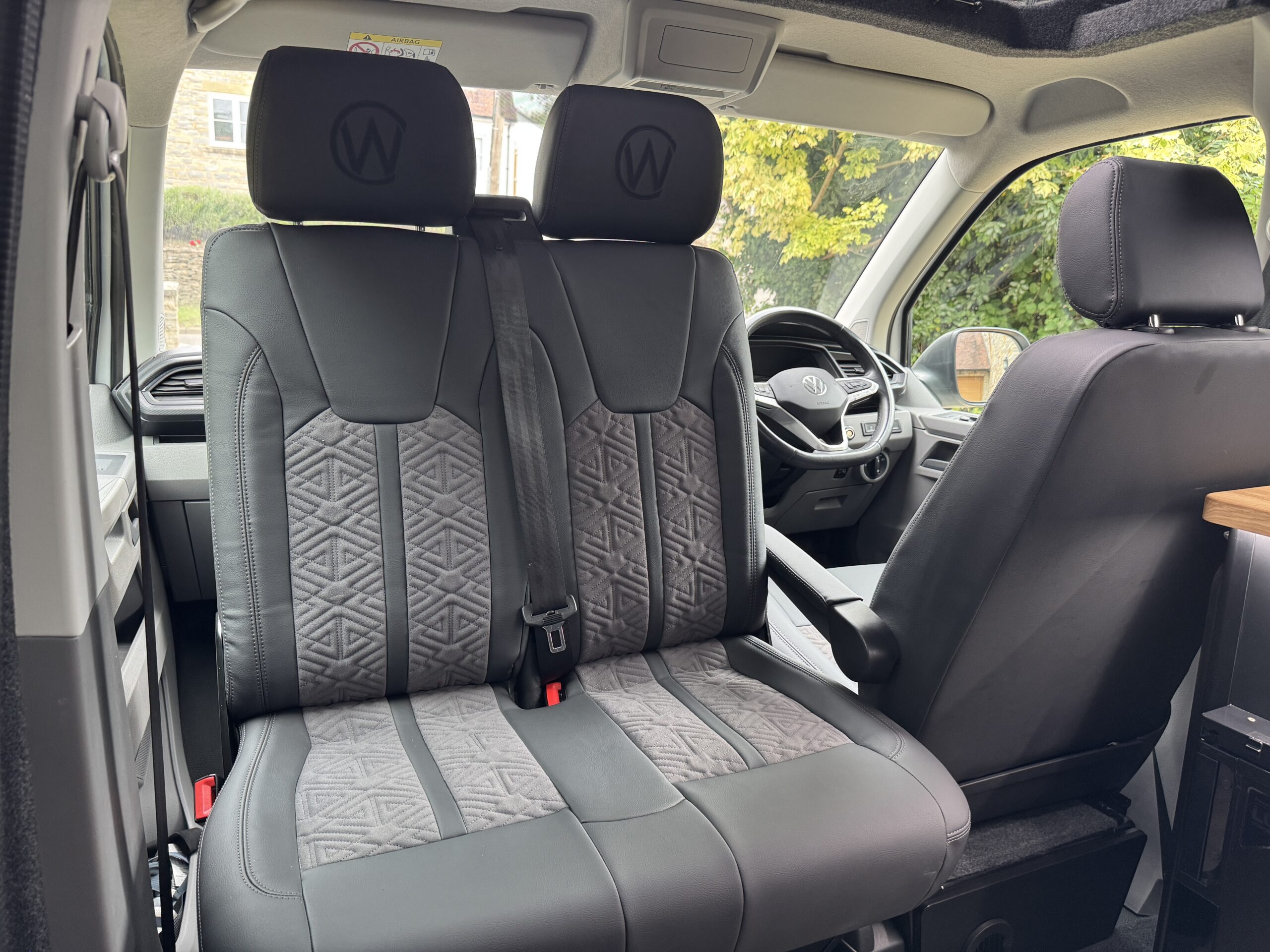 Volkswagen T6.1 Campervan Trek Edition (Apollo)