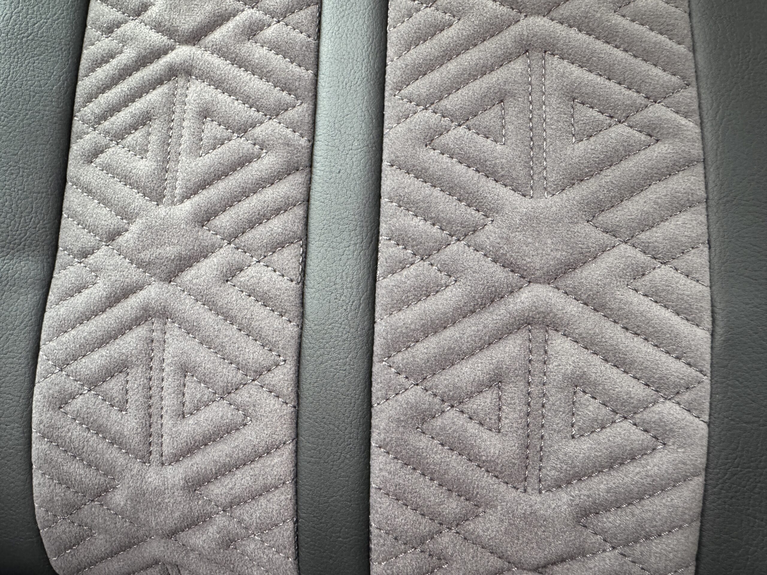 Volkswagen T6.1 Campervan Trek Edition (Apollo)